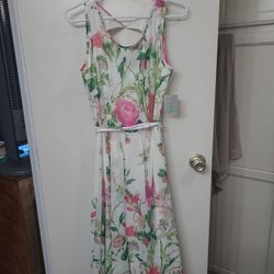 Beautiful Floral Dress, Never Worn, Size 8