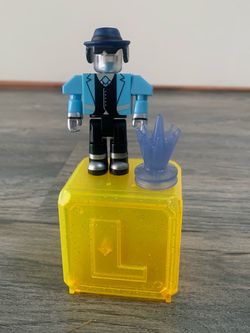 Roblox Blue Fedora Ice Crown Figure & Accessories Complete (No Code)
