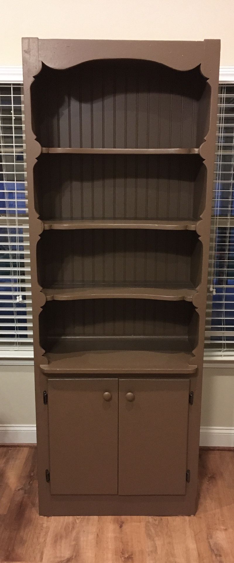Bookshelf with Cabinet Base