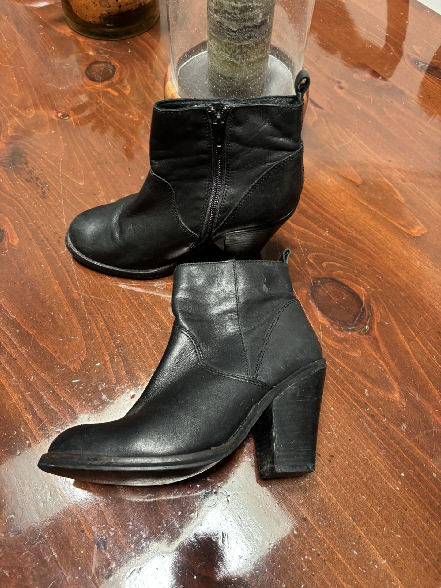 Also Boots 8.5