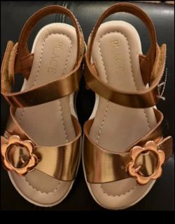 Childrens place toddler sandals size 7