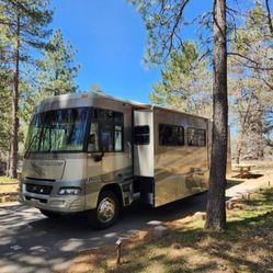 2006 Winnebago Adventurer 35ft Class A 