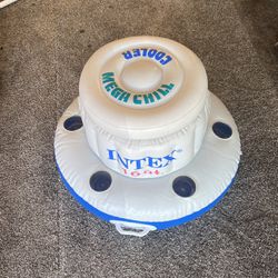 Intex  16qt Cooler for Pool