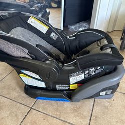 Baby Graco Car Seat