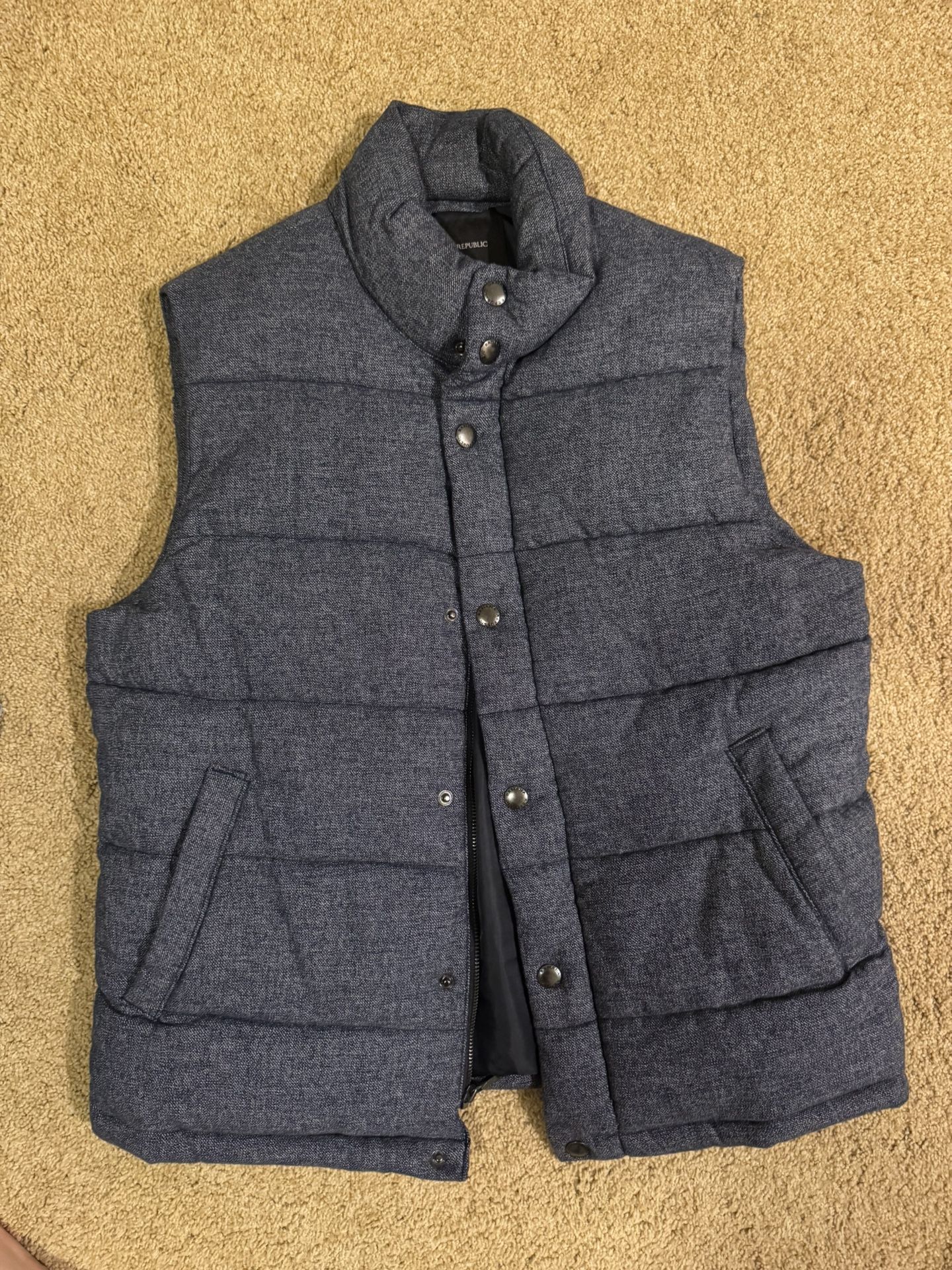 Men's Banana Republic Heather Blue Puffer Vest Size Medium