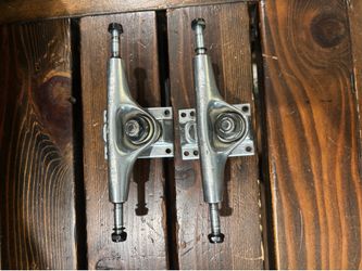 No name skateboard trucks