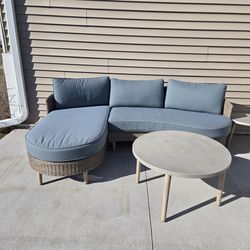 Outdoor wicker set