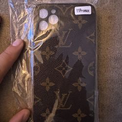 iPhone 11 Pro Max/XS Max Cases $5 Each