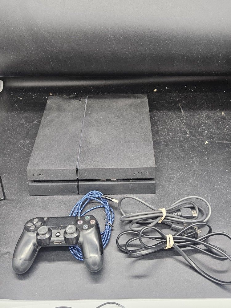 Sony PlayStation 4 PS4 500 GB Gaming Console Low Firmware 8.03 CUH-1215A