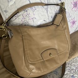 Coach Leather Kristin Hobo Bag F22306 Convertible Crossbody Tan  in Excellent Condition 