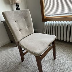 Foldable Computer Chair 