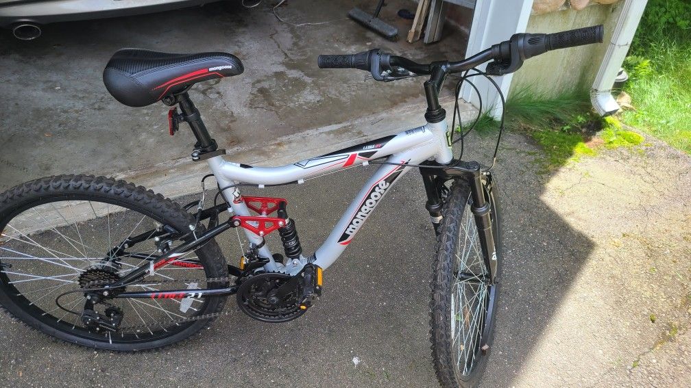 Ma goose 24inch 21 Speed Mountain Bike (Boys)