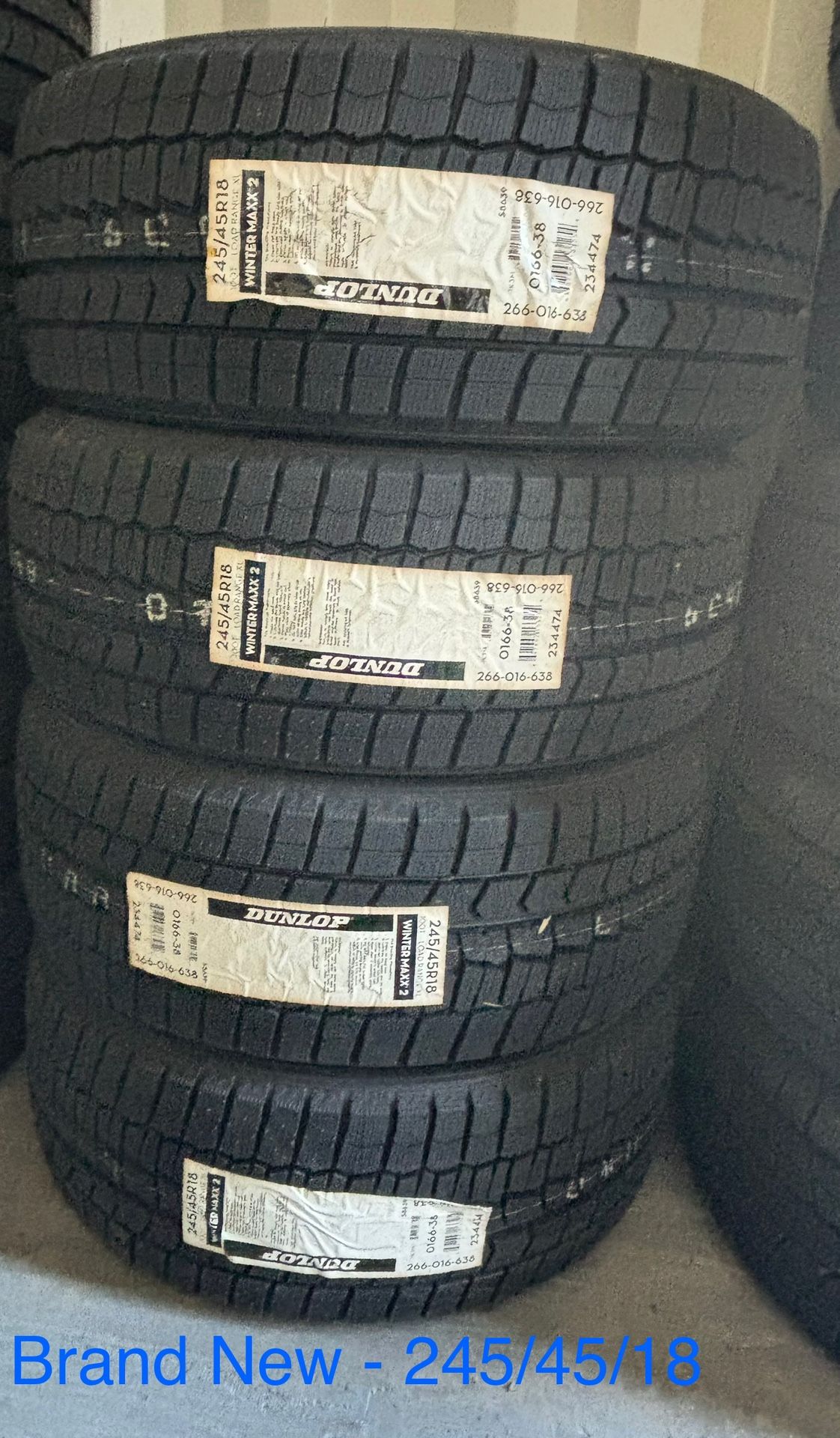 (4) - 245/45/18 Dunlop Winter Maxx2 Snow Tires