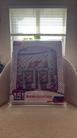 151 Binder Collection W/Acrylic