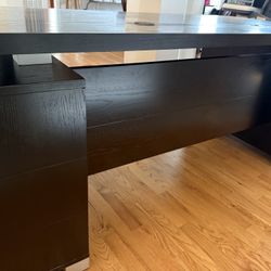 Zuri Furniture Desk