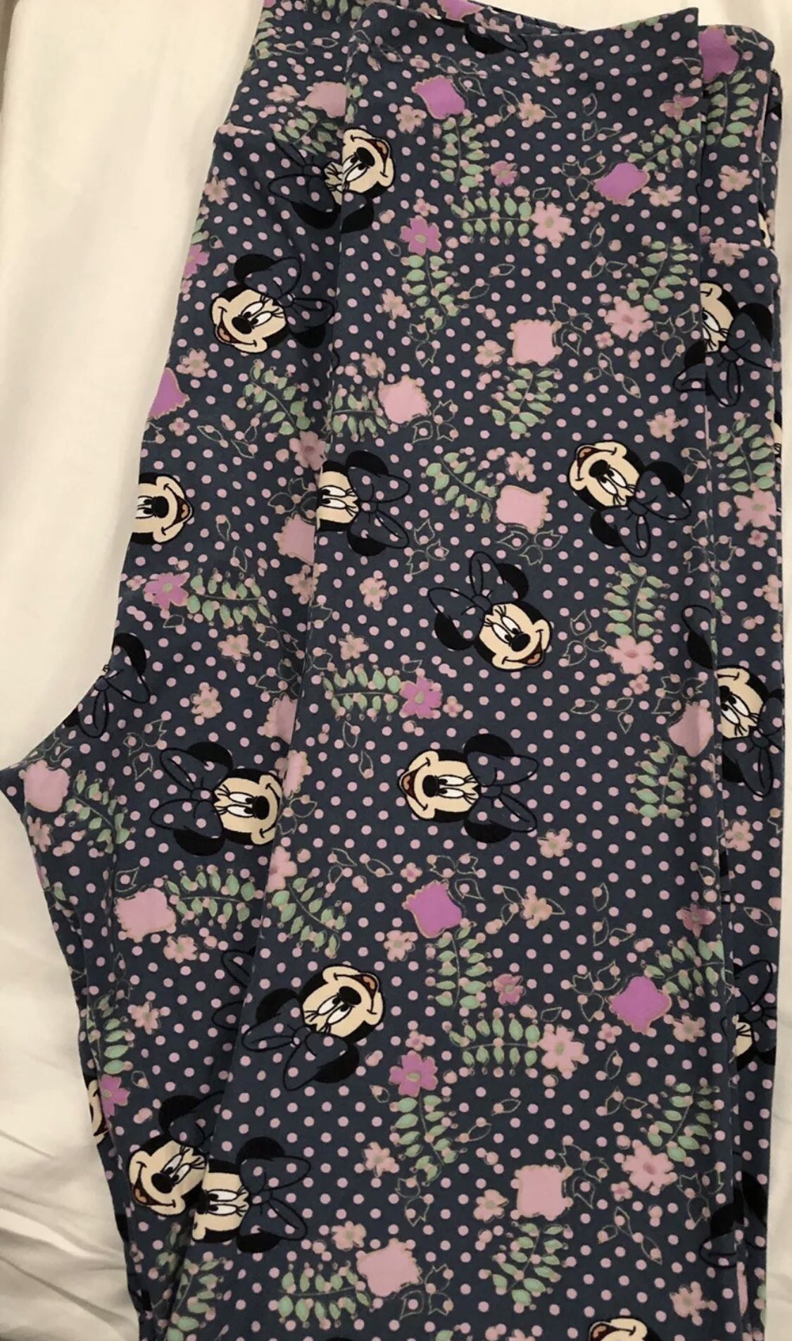 Disney Minnie Mouse LuLaRoe Tall & Curvy leggings new W/O tags. Buttery  soft! for Sale in Miami, FL - OfferUp