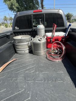 Budweiser Keg Tap New Beer Lines Never Used Cleaning Pot To Clean Lines