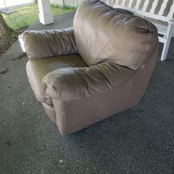 Oversized Comfy Leather Chair