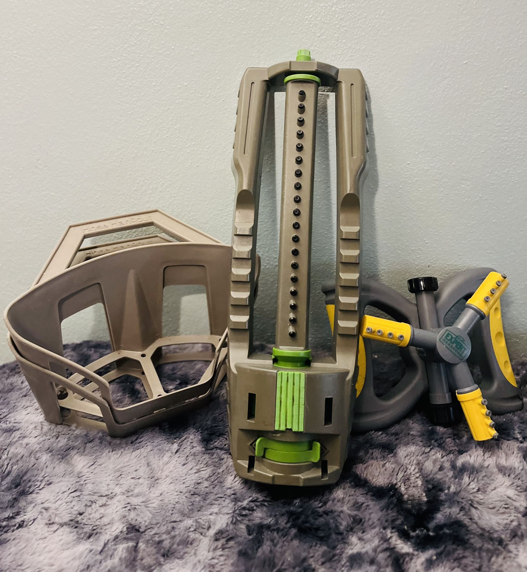 💦🌿 Yard & Garden Bundle – Hose Hangers + Expert Gardener Sprinklers 🌿💦