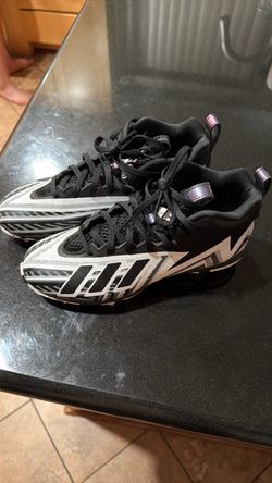 Football cleats