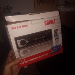 Car MP3 2127 Player -Like New 