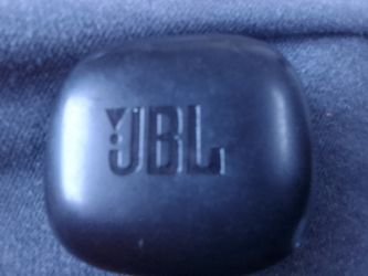JBL head phones