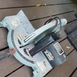 Delta 10 Inch Saw.