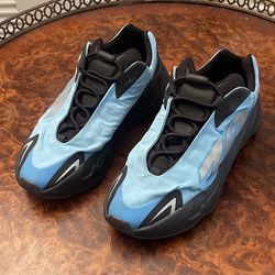 Size 9.5 Adidas Yeezy Boost 700 MNVN Bright Cyan GZ3079