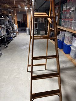 Moving sale