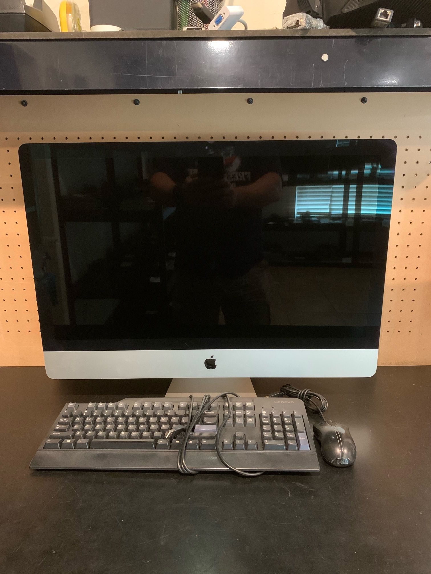 2014 iMac with 27 inch Screen, 32GB Ram, 5K Display, and 4GB Graphics