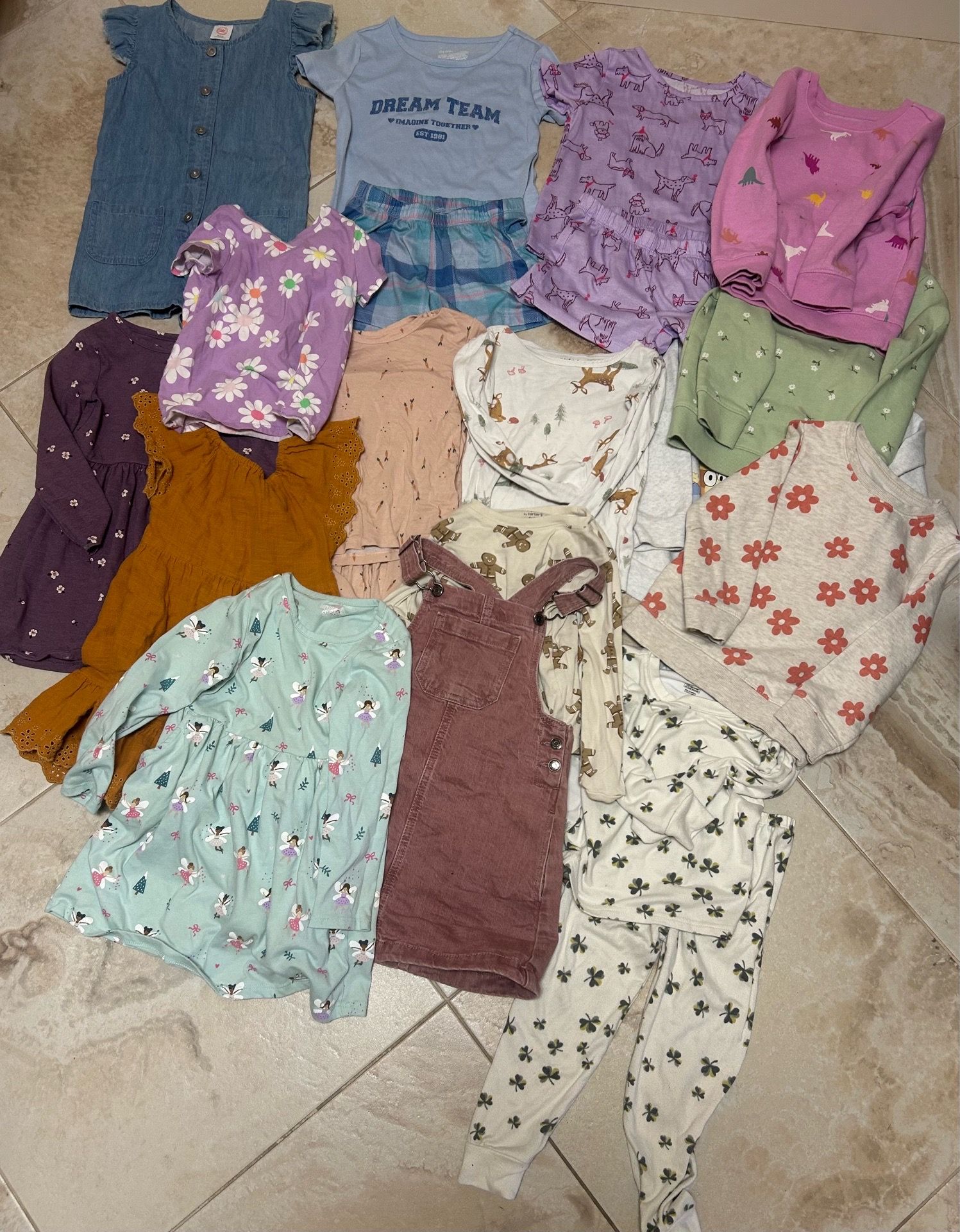 Girls 4 T Clothing Bundle - gently used. More added to this bundle!