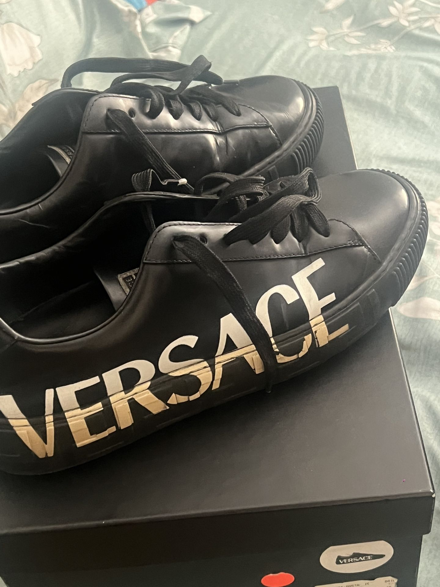 Versage Shoes For Men