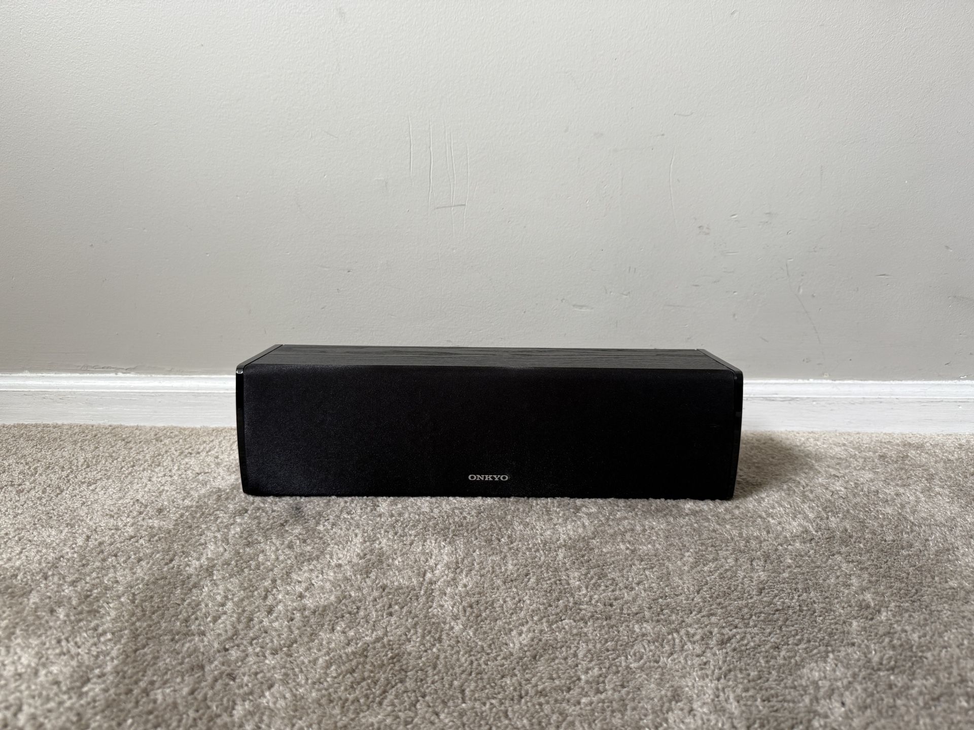 Onkyo SKC-570 Center Channel Home Theater Surround Speaker
