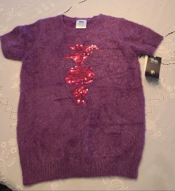 Trolls girl sweater size L