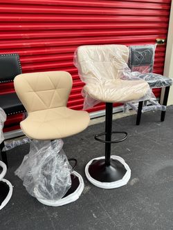 SWIVEL ADJUSTABLE BARSTOOLS
