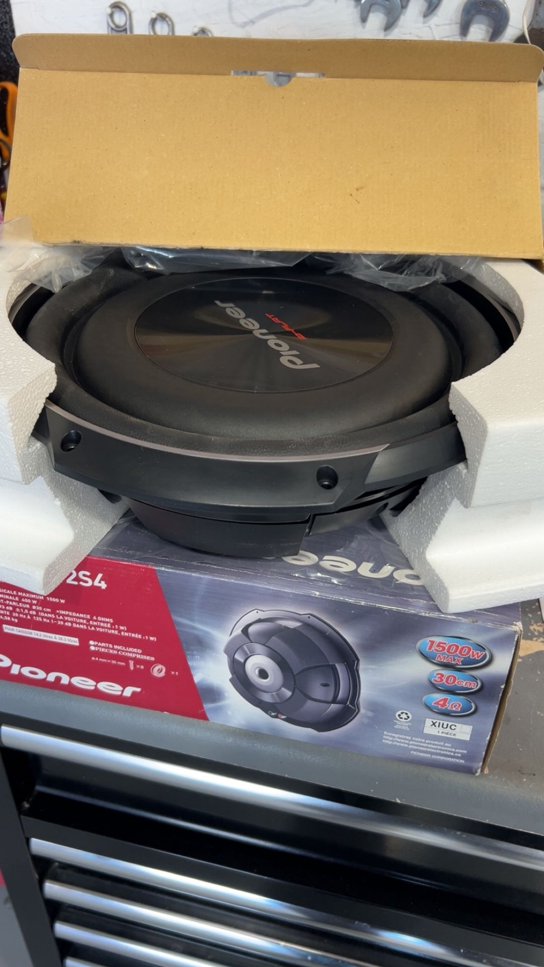 A Pair Pioneer TS-SW3002S4 12-inch shallow mount subwoofers