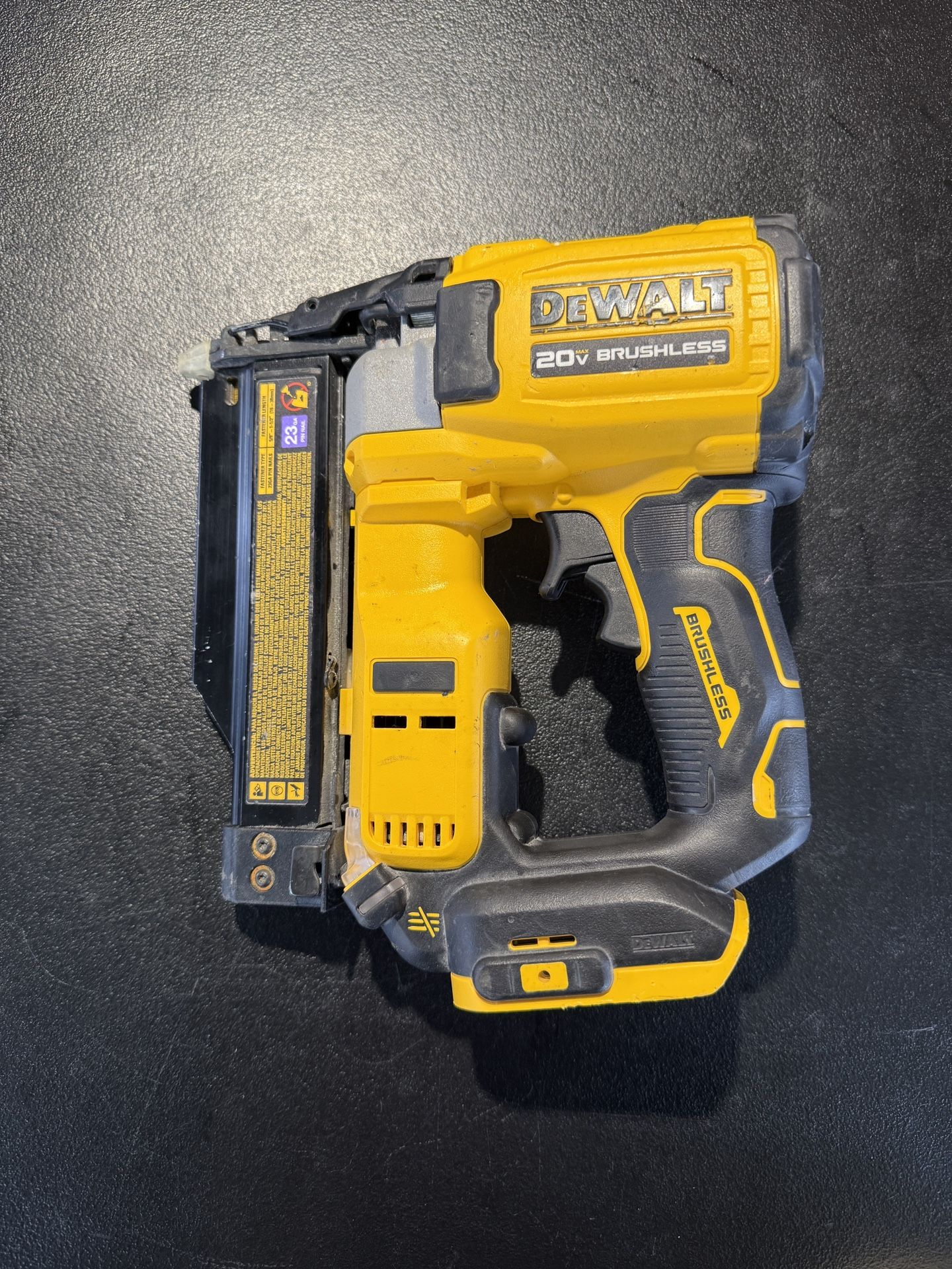 ATOMIC 20V MAX Lithium lon Cordless 23 Gauge Pin Nailer (Tool Only)