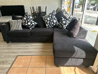 🔥 PRE-ORDER / ORDER GATHERING! 🔥 New Modern Sectional only $750