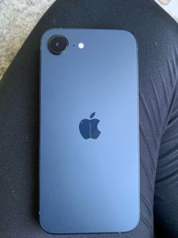iPhone 16e