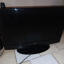 32" Apex TV 