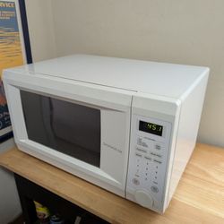 Daewoo White Countertop Mictowave