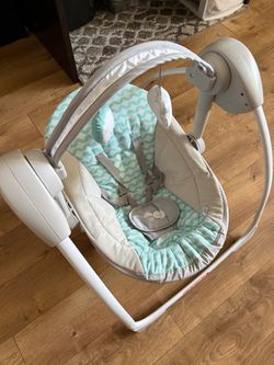 Baby swing