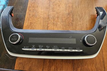 2020 Toyota Corolla Climate Control