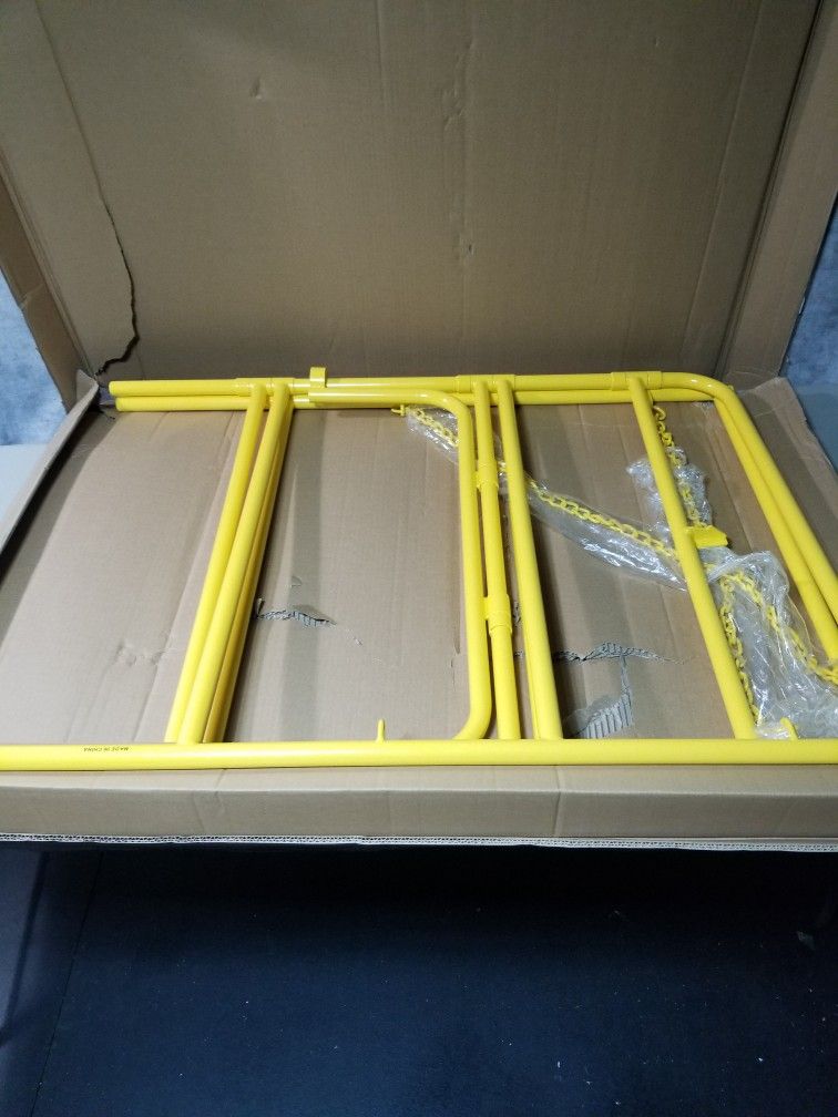 .GUARD RAIL STAND