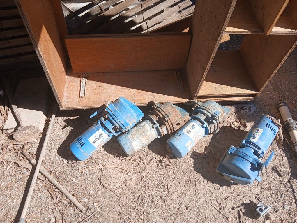 Well Pumps 250 For All 4 Need Rebuilding New Value Cost Over Thousand  Each New