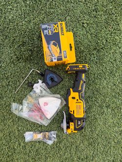 DEWALT 20V MAX XR Brushless Oscillating Multi-Tool + 8Ah Battery