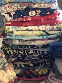 Great condition scrubs!! 27 shirts 14 pants 2 gowns