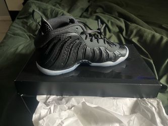 Kids Nike posits