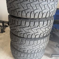 35x12.50R20 Toyo Open Country R/T – Set of 4 – 35” Truck Tires