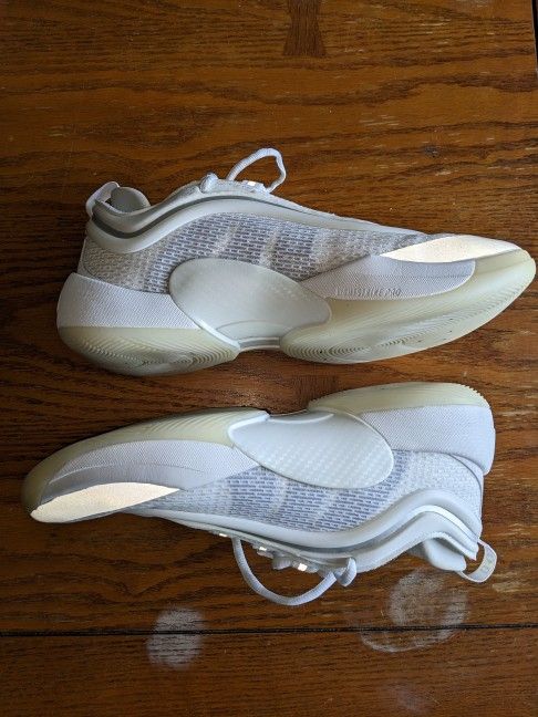 D.O.N Issue #6 Camp Basketball Shoes White 8.5 US men